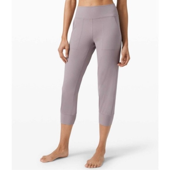 Lululemon Align Violet Verbena Crop Jogger 23” Pants Size 2 - Picture 8 of 9